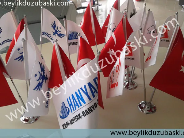 acil-masa-bayragi-baskisı