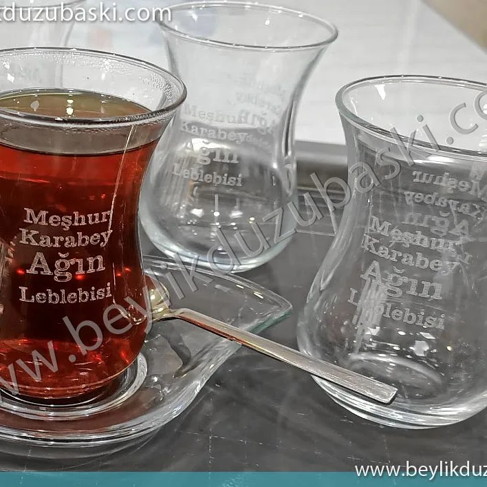 bardak baskı, çay bardağına baskı, bardak dahil baskı yapılır, bekleyip alabilirsiniz, çay ocağı için baskı, pastane için baskı, kalıcı baskılar, çıkmaz, kazınmaz kalıcı baskı