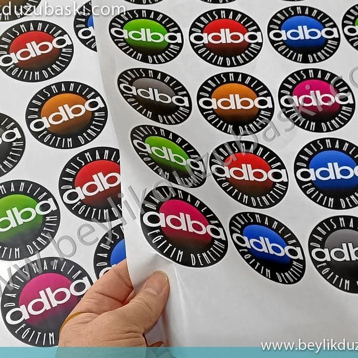 baskes etiket, kuşe etiket, kaliteli baskı, özel kesim, kişiye özel tasarlanabilir, istenilen boy ve kesim yapılır, özel kesimli baskılar