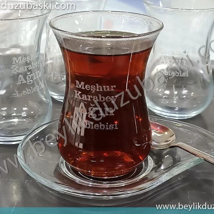 çay bardağı baskı, lazer ile çay bardağına baskı, ağın leblebi için çay bardak baskısı, çıkmayan kazınmayan, çay bardağı baskısı, bardak baskı, cam bardak baskısı, acil baskı yapılır, beklenip alınır, aynı gün kargo olur