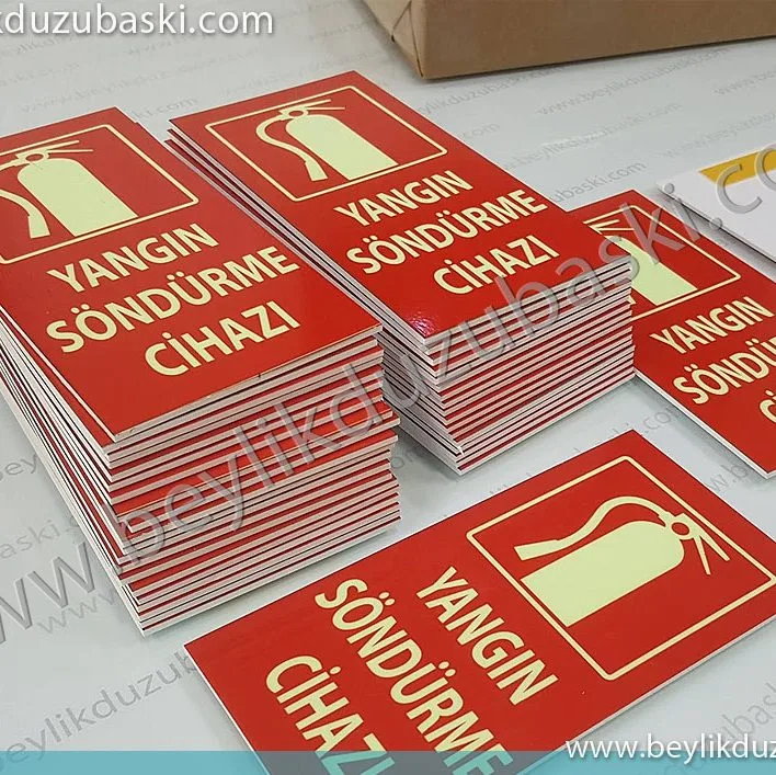 yangın söndürme cihazı, uyarı levhası, fosforlu, yönetmeliğe uygun, söndürme cihazı üzerine konulan uyarı levhası, üretimi, hızlı teslimat, yapılmaktadır