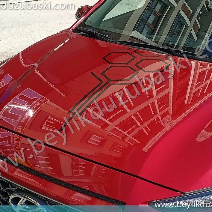 araç kaputuna bal peteği desen baskısı, araç etiketi, özel tasarım basılır, hazırlanıp gönderilir, araç üzarine etiket, car sticker, araç etiketi, araç sticker