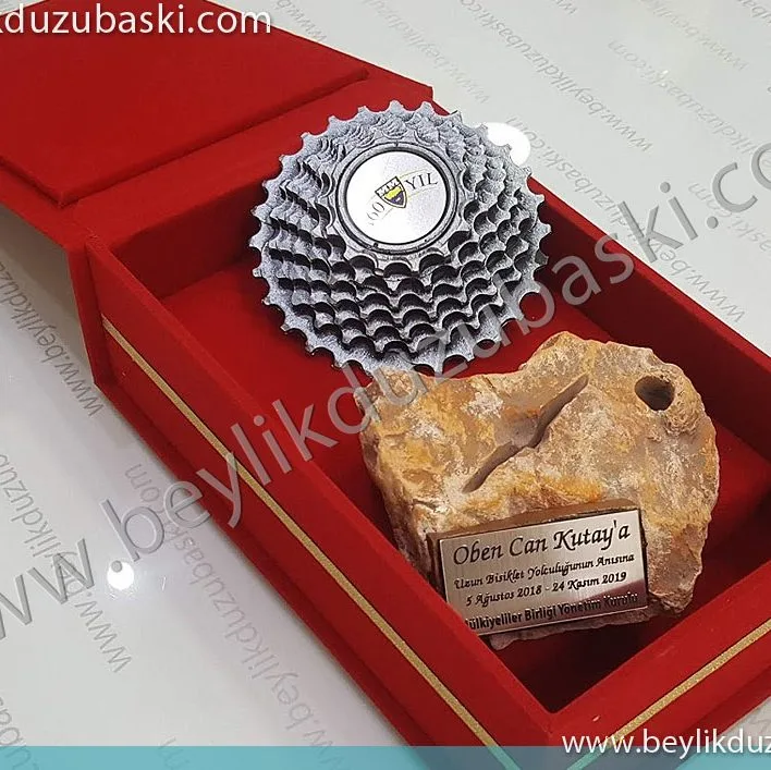 bisiklet kullanıcısı için hediye, masa üzeri bisiklet kupası, turnuva şampiyonu plaket, bisiklet yarışına katılanlara hediye ürün