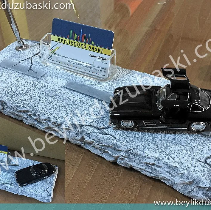 mercedes, araba masa üzeri, araba maketi, hediyelik ürün, isim baskılı, kartvizit ve kalemli, el yapımı, boyama ve imalat, masa isimliği