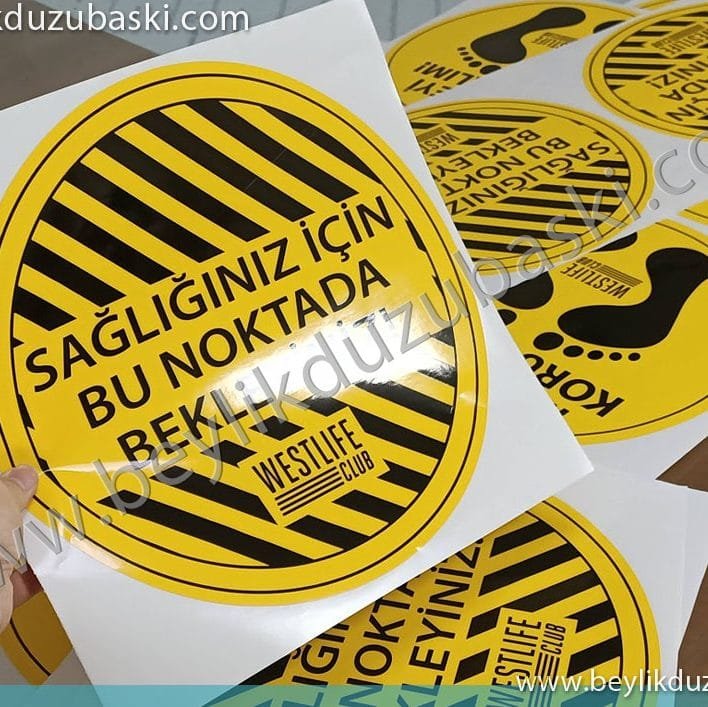 sağlığınız için bu noktada bekleyiniz, uyarı etiketi, virüs için yer uyarı etiketi baskısı, yere yapışan dayanıklı uyarı etiketidir, acil üretililebilir, beylikdüzü virüs önlemleri baskı etiketleri