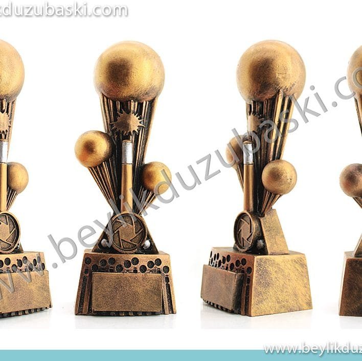 bilardo kupası, bilardo turnuvaları için, masa üzeri kupa, ödül plaket, el yapımı, el boyaması, bilardo şampiyonluk kupası, polyester sert malzeme, kaliteli ürün, yerli üretim, kupa plaket ve madalya