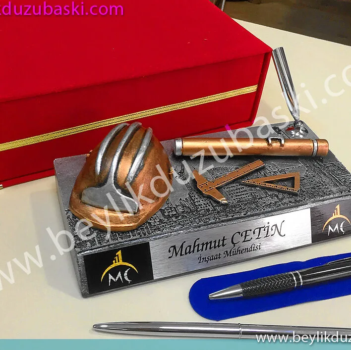mehmet gezici, yüksek çevre mühendisi, baskılı masa isimliği, hediye masa üzeri kullanım için, isim baskılı, kutulu, kaliteli malzeme, acil isim baskılı kişiye özel hediye ürünler
