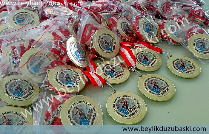 Başarı Madalyası baskılı ürün, adede göre fiyat alınız, hızlı üretim, aynı gün gönderim, madalya, kupa plaket, imalat, Achievement Medal printed product, get price per piece, fast production, same day shipping, medal, cup plaque, manufacturing