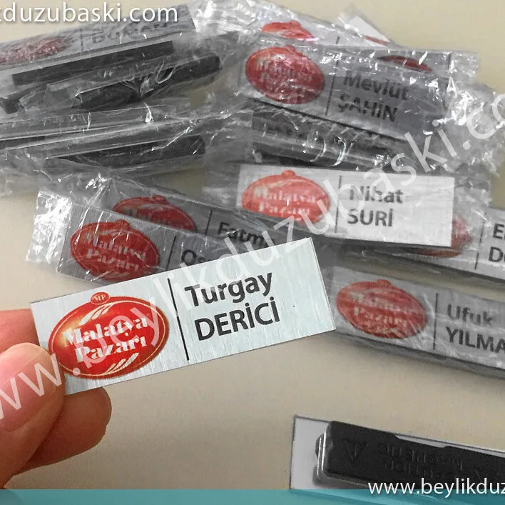 Yaka isimliği, Metal yaka kartı, logo ve kurumsal renk baskılı, personel yaka kartı, hızlı üretim, aynı gün kargo, personel yaka isimliği imalat