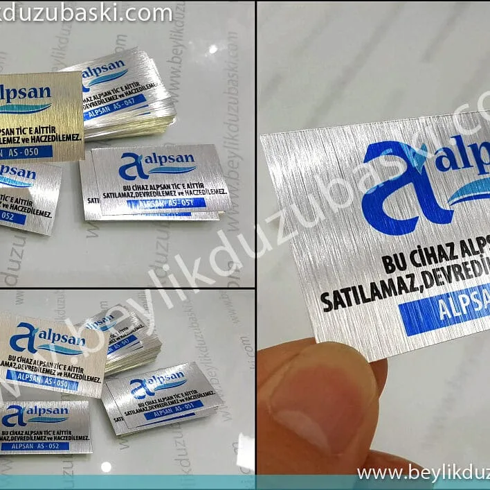 sarı metal plaka, hızlı üretim, metal etiket, istenilen ebat, kaliteli baskı, uzun süre dayanım, köşeler oval kesilebilir, arkası bantlı, pirinç rengi, alüminyum baskısı yellow metal plate, fast production, metal label, desired size, quality print, long durability, oval cut corners, banded on the back, brass color, aluminum print