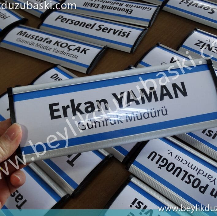 okul için, içi değişen, kapı isimliği, dekoratif vidalı, içine kağıt konan ürün, adetli alımlarda fiyat revizesi yapılır, acil kapı tabelası