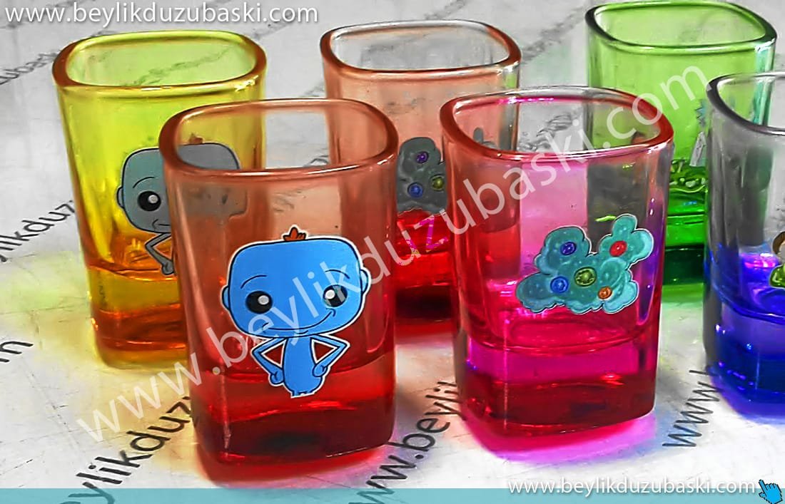 shot-bardak-acil-baskı-az-adet-baskı.jpg shot bardak baskılı, acil shot bardak baskısı yapılır, kalıcı çıkmayan kaliteli shot bardak, aynı gün kargo yapılır