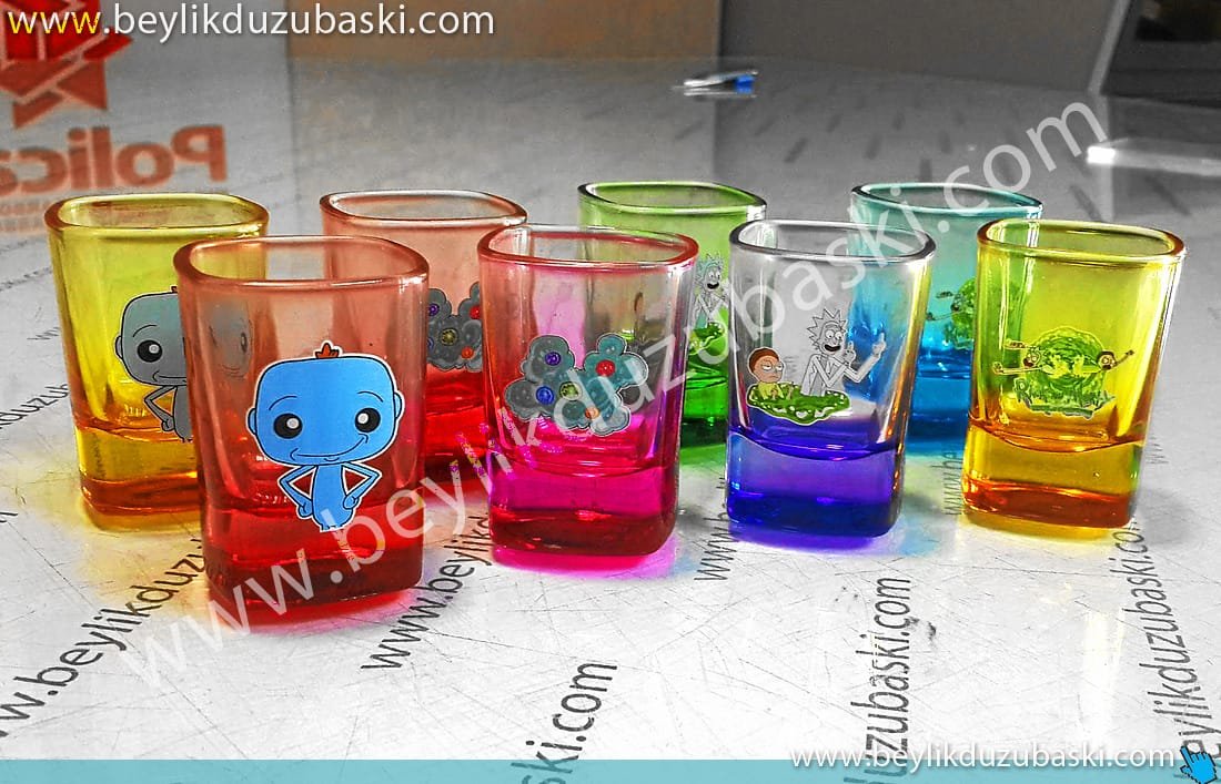 shot-bardak-baskısı.jpg shot bardak baskılı, acil shot bardak baskısı yapılır, kalıcı çıkmayan kaliteli shot bardak, aynı gün kargo yapılır