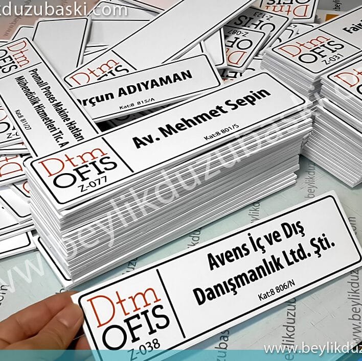 3 mm decota plastic material, affordable, suitable for production in quantity, door sign, cheap door nameplate, production in desired size and quantity, beylikdüzü door sign