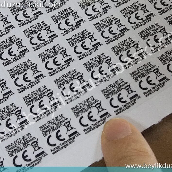 şeffaf etiket, şeffaf yazı baskı, şerit şeklinde şeffaf ürün baskısı, şeffaf folyo etiket, ürün üzerine, zarf üzerine, sadece yazı görünsün istenilen yerlere baskı