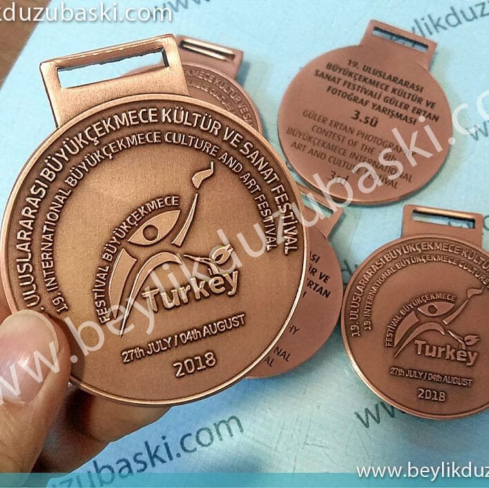 madalya imalat, kaliteli madalya baskı, tasarım madalya, adetli üretim olmalı, kalıp bedelleri vardır, özel tasarım, tasarım desteği verilir, kabartmalı madalya