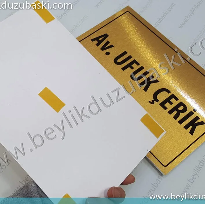 metal kapı tabelası, sarı pirinç, sarı alüminyum, dekoratif kapı tabelası, kaliteli, metal kapı isimliği, hızlı üretim, aynı gün kargo