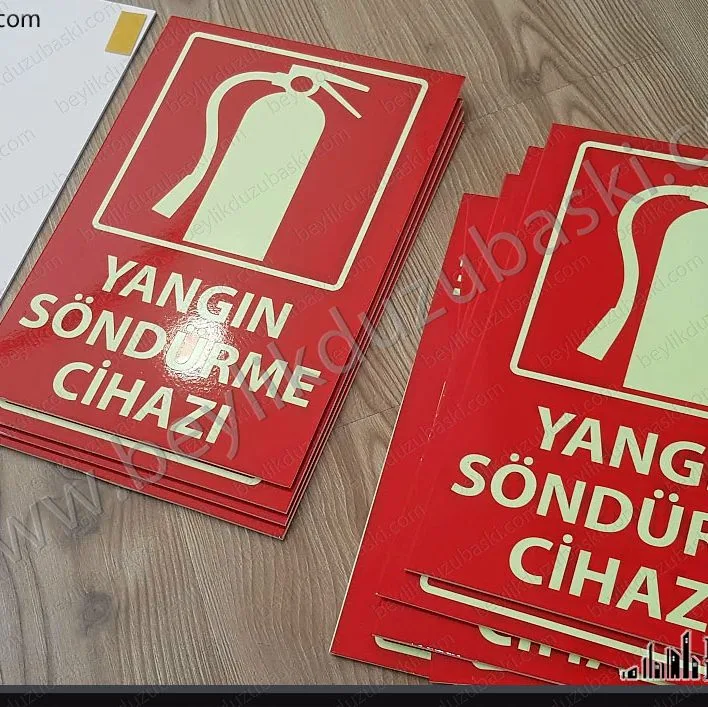 fosforlu tabela, yangın söndürme uyarı levhası, yönetmeliğe uygun tabela, beylikdüzü uyarı levhası üretimi, istenilenb ebat üretim mümkün, ekli ürün 17x24 cm için fiyat verilmiştir, az adet alım için fiyat sorunuz