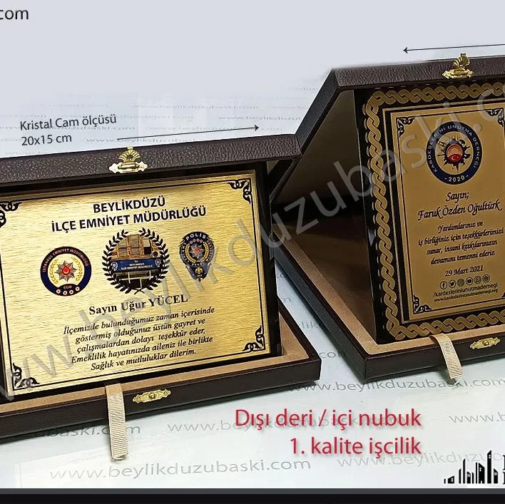 kaliteli plaket, cam plaket, kristal plaket, yerli üretim plaket, birinci kalite plaket, cam plaket, deri kutulu plaket, dekoratif plaket, cam plaket üzerine metal, pirinç paskılı plaket