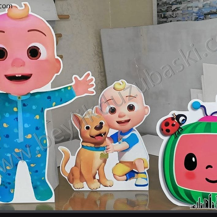 cocomelon, bebek, baby shark, ayaklı karton, fotoblok, karşılama tabelası, 2 yaş doğumgünü konsepti, özel kesimli, ayaklı fotoblok, baskıları, hızlı üretim