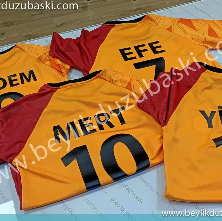 forma üzerine baskı, forma baskısı, isim ve numara baskı, lisanslı ürün müşteri getirmiştir, sadece baskıları yapılmıştır, adede göre fiyat alınız, sadece baskı fiyatıdır