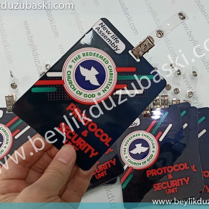 protokol yaka kartı, klipsli yaka kartı, pvc ile yapılan yaka kartı, 10x15 cm standart pvc yaka kartı, 2 yüzey baskılı, yaka isimliği imalat, üretim, hızlı işlem