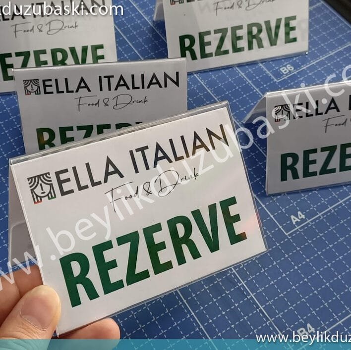 rezerve kartı, üçgen plastik rezerve, masa üzeri rezervasyon tabelası, kaliteli ürün, içi değişir, aynı gün gönderim, baskılı baskısız fiyat seçenekleri