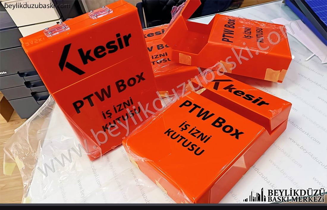 PTW Box, iş izni kutusu, msds kutusu, önemli evrak kutusu, işyeri için, makine kullanım klavuzu ve yönetmelik evrakları kutusu, imalat, sipariş üzerine üretim PTW Box, iş izni kutusu, msds kutusu, önemli evrak kutusu, işyeri için, makine kullanım kılavuzu ve yönetmelik evrakları kutusu, imalat, sipariş üzerine üretim, msds kutusu, plastik kutu, iş emri kutusu, PTW Box, iş izni kutusu, iş emri kutusu, makine kullanım evrak kılavuzları kutusu, imalat