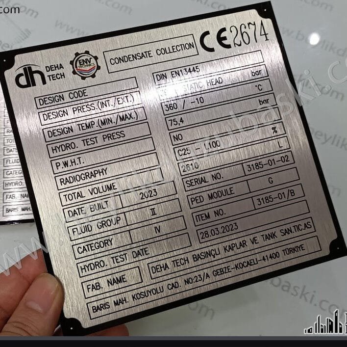 makine etiketi, özel ebat ve içerik, makine tanıtım etiketi, kaliteli ürün, tasarım desteği, makine yedek parça baskı, makine özellikleri tanıtım plaka baskısı