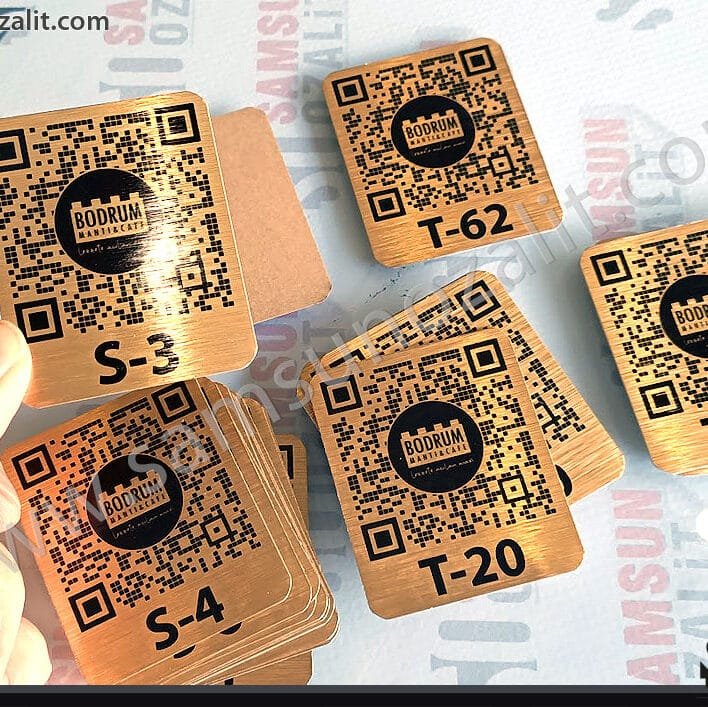 bodrum mantı cafe, metal QR kod etiket, kaliteli ürün, altın rengi metal plaka, aynı gün tasarım desteği, ve üretim kargo yapılır, samsun metal etiket baskı merkezi, metal üzerine logo, qr ve numara baskıları yapılır, tasarım desteği verilir, aynı gün kargo yapılır
