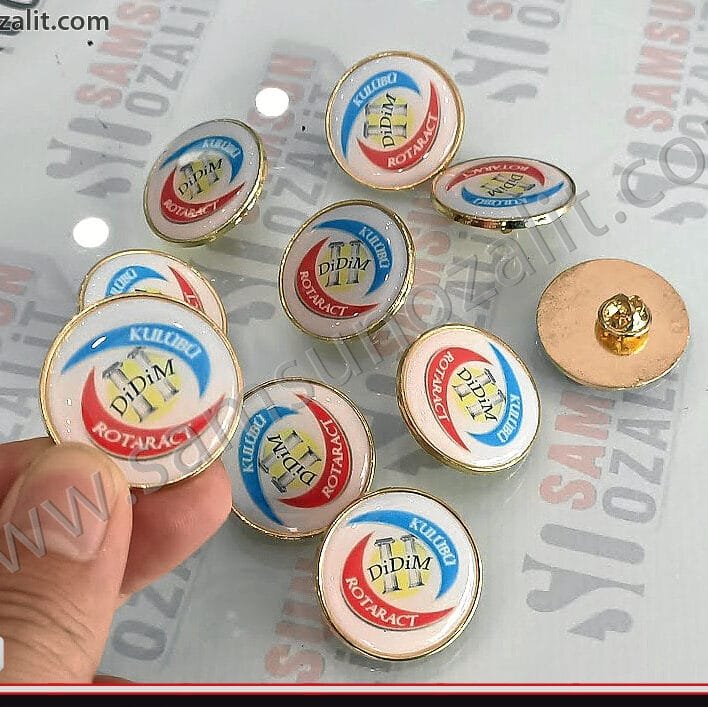 acil rozet, rozet üretim, rozet imalat, kaliteli rozet, rozet baskı merkezi, yuvarlak rozet, 2 cm rozet, 3 cm rozet, dikdörtgen rozet, hızlı üretim yapılmaktadır, tasarım desteği verilir, aynı gün kargo yapılır, az adet de üretim yapılır, minimum 5 adet, belirtilen fiyat 10 adet için birim fiyattır, kaliteli baskı, kaliteli rozet üretimi, rozet üretim merkezi, rozet baskı merkezi urgent badge, badge production, badge manufacturing, quality badge, badge printing center, round badge, 2 cm badge, 3 cm badge, rectangular badge, fast production, design support, same day shipping, small quantity production, minimum 5 pieces, the specified price is the unit price for 10 pieces, quality printing, quality badge production, badge production center, badge printing center